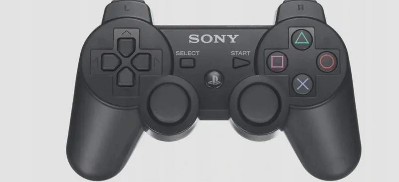 Czy kontroler z PS3 można używać z konsolą PS4?