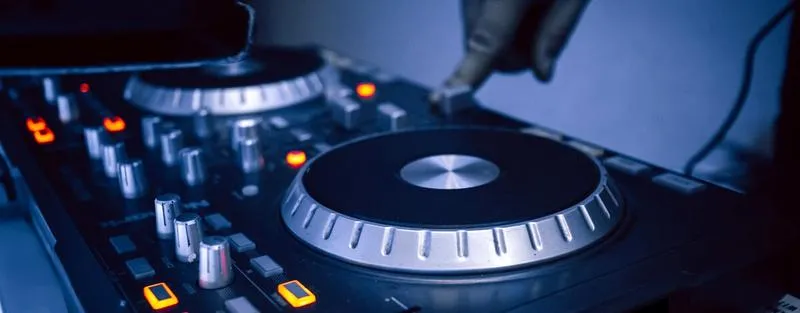 Kontrolery DJ